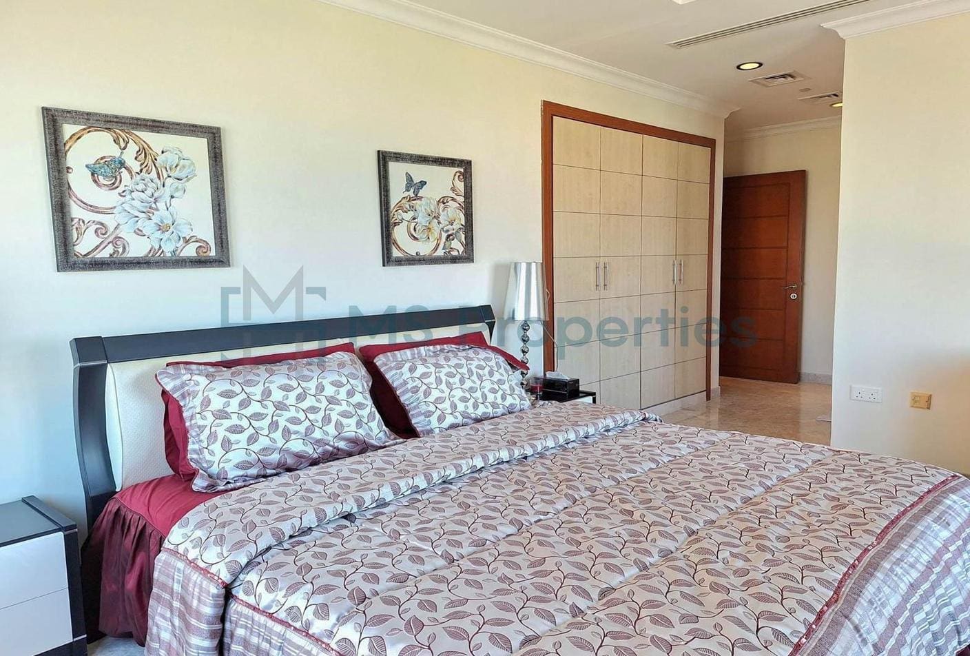 Classic 3BHK Apartment with Stunning View Balcony