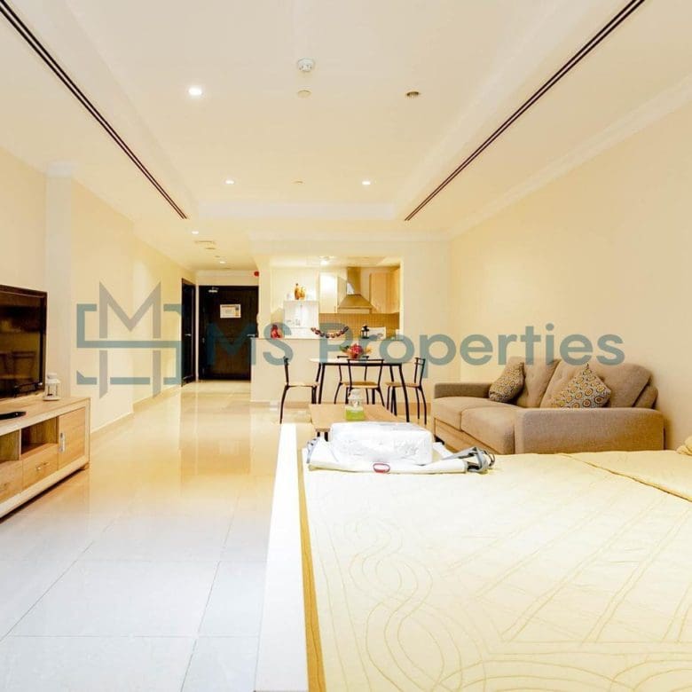 Beautiful Studio Apartment with Amazing Balcony