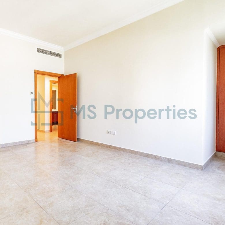 Sophisticated 3BHK+Maid Flat | High Floor