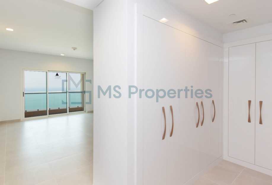 Modern Elegance 2BHK + Maid Room Flat with Balcony