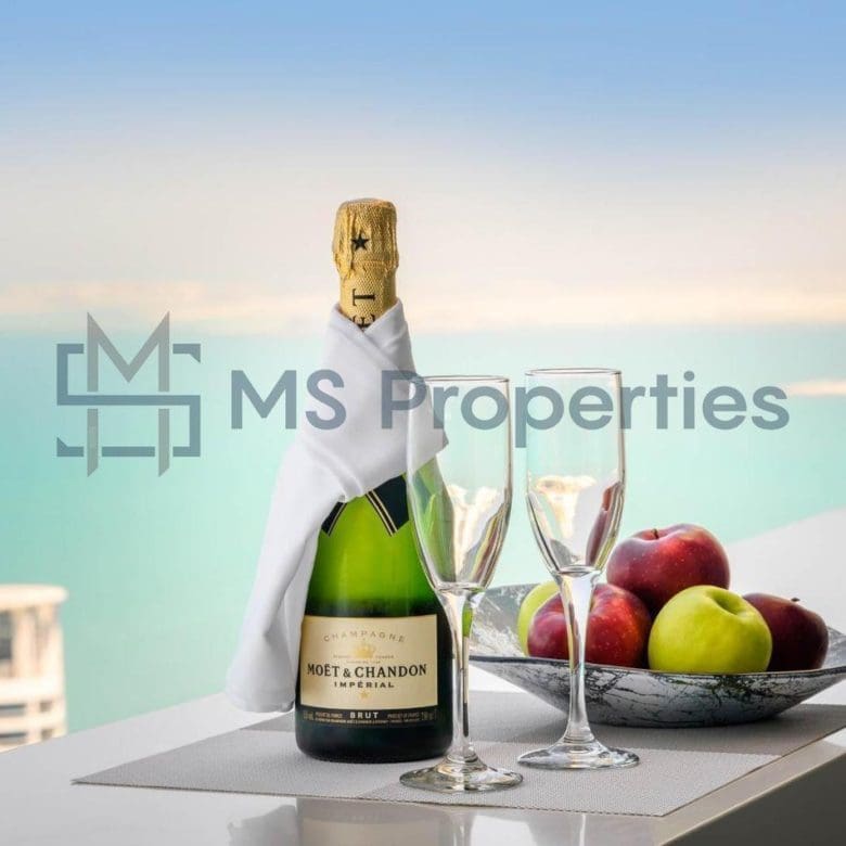Ready to Move-in Luxury Penthouse Flat in West Bay