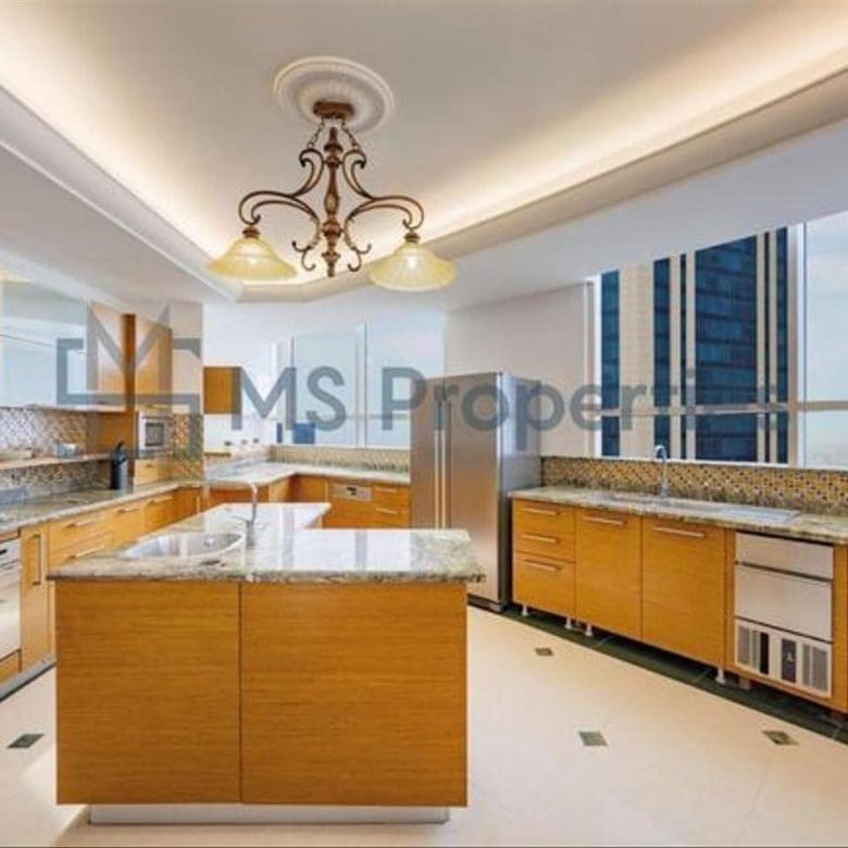 Extravagant 4BHK+Maid Suite with Breathtaking View