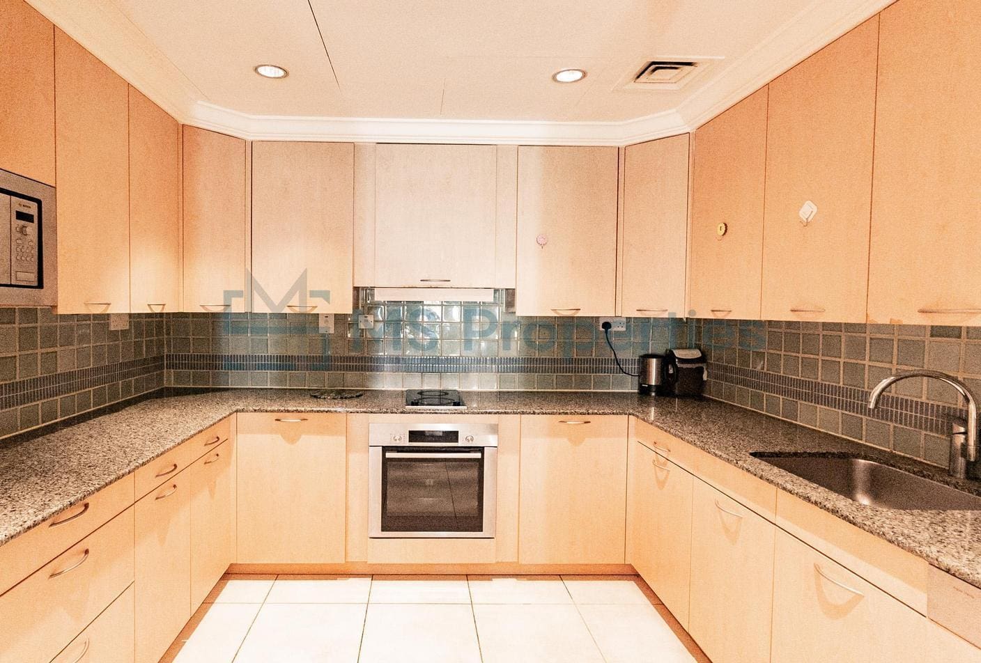 Captivating 1-Bedroom Flat with Great Window View