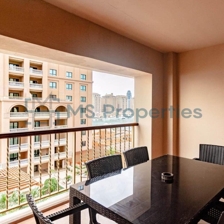 Beautiful Studio Apartment with Amazing Balcony