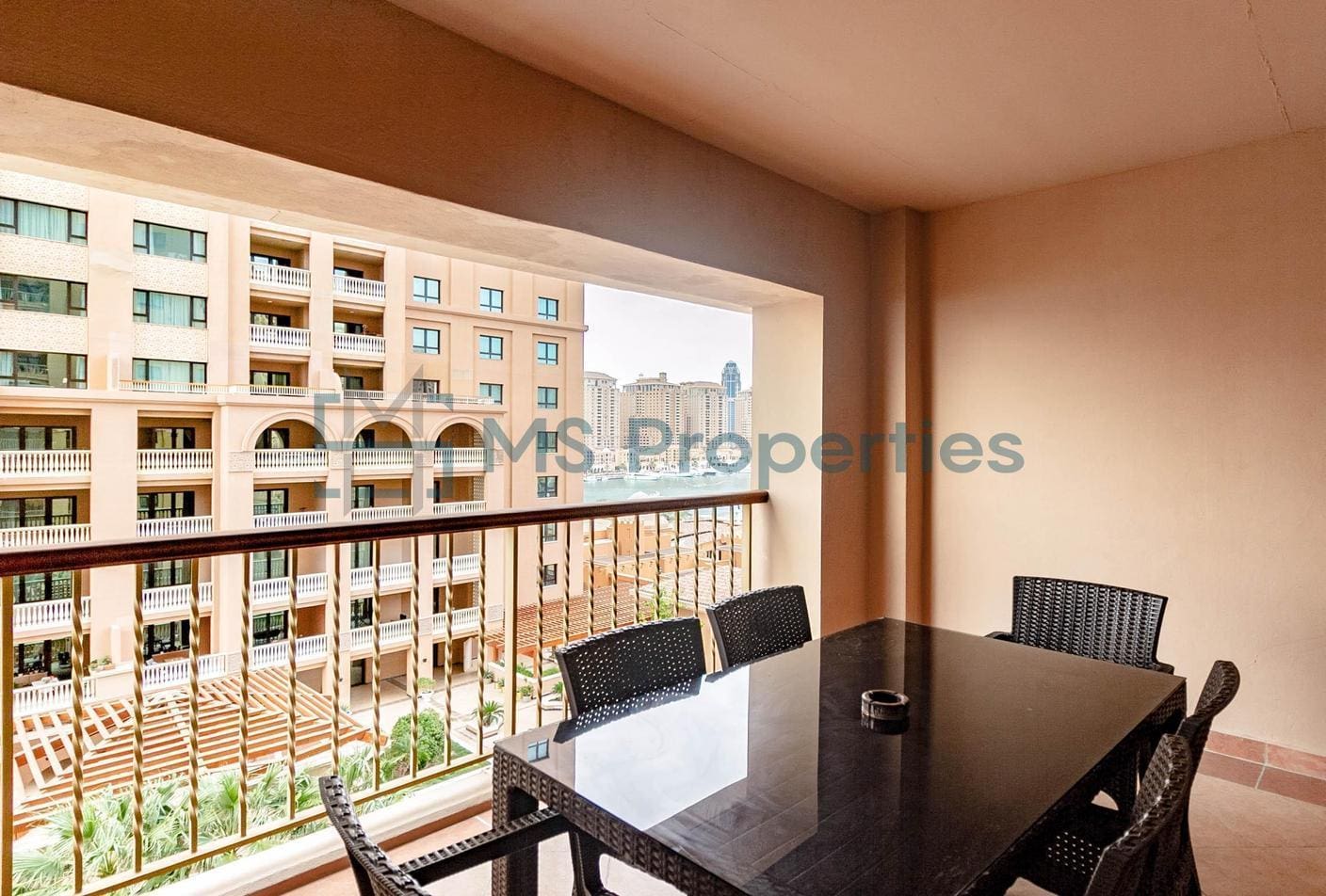 Beautiful Studio Apartment with Amazing Balcony