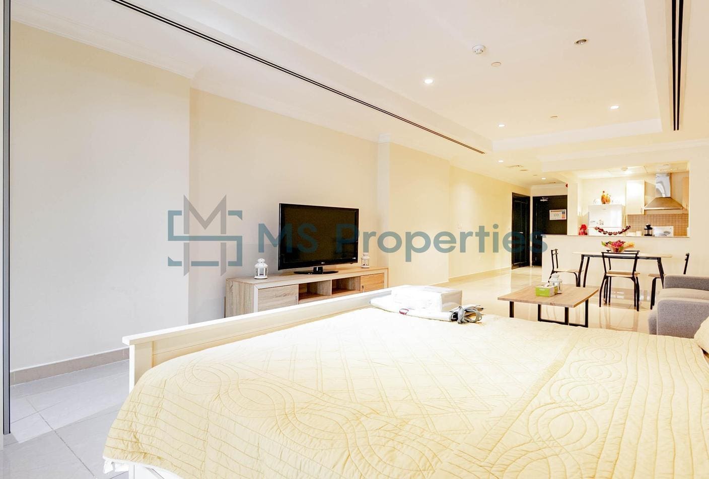 Beautiful Studio Apartment with Amazing Balcony