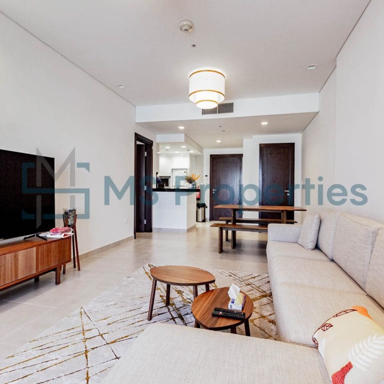 Spacious Cozy 1BHK Flat with Marina View Balcony