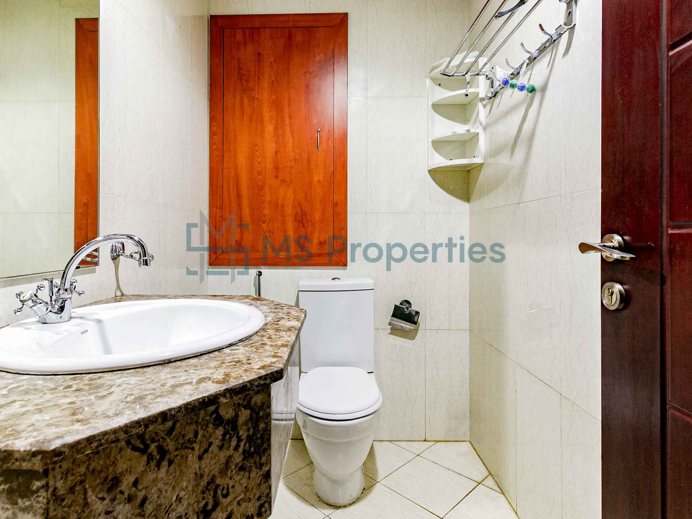 Perfect 1BHK+Office Apartment with Great View