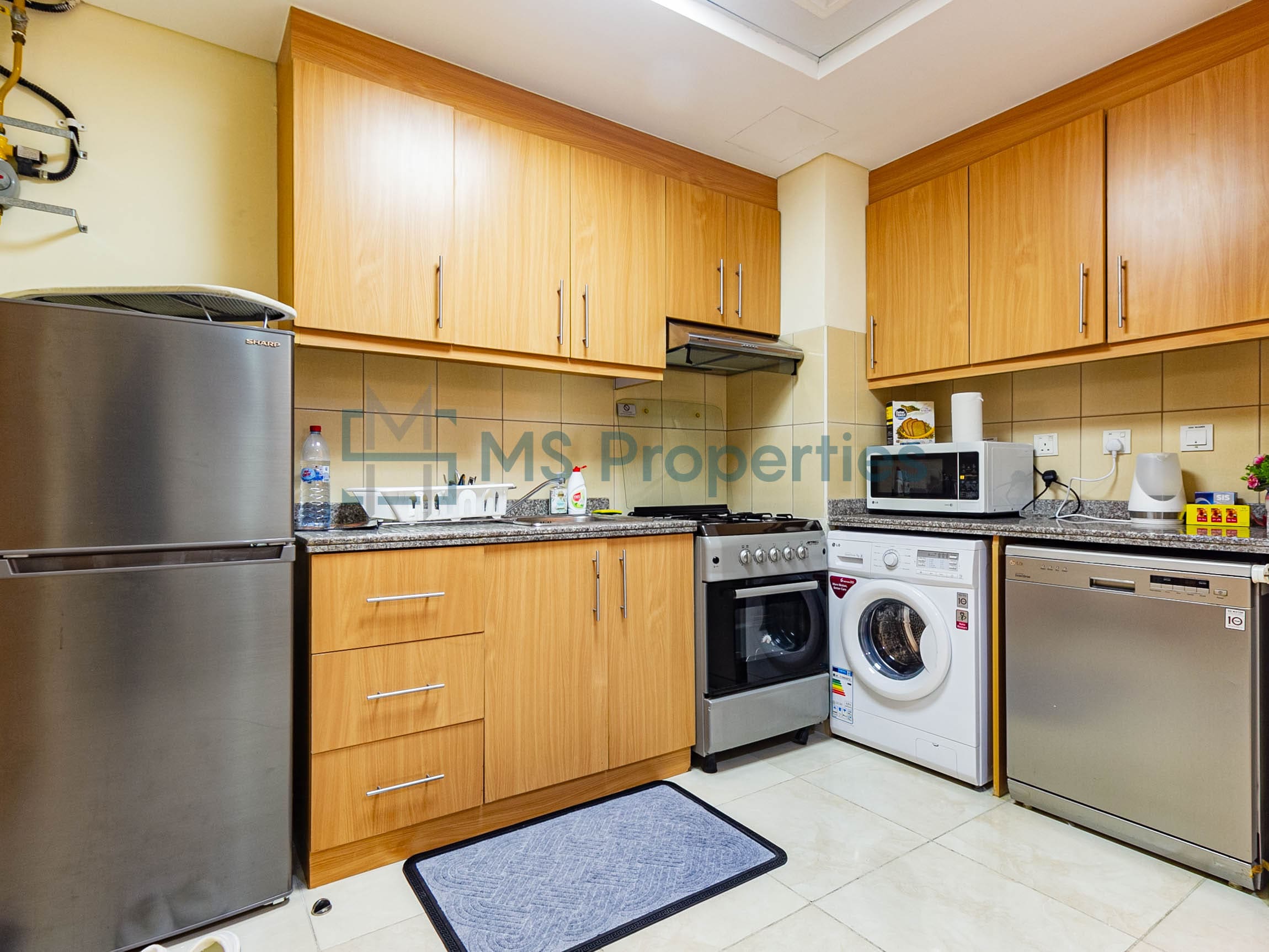 Cozy Studio Apartment with View Balcony