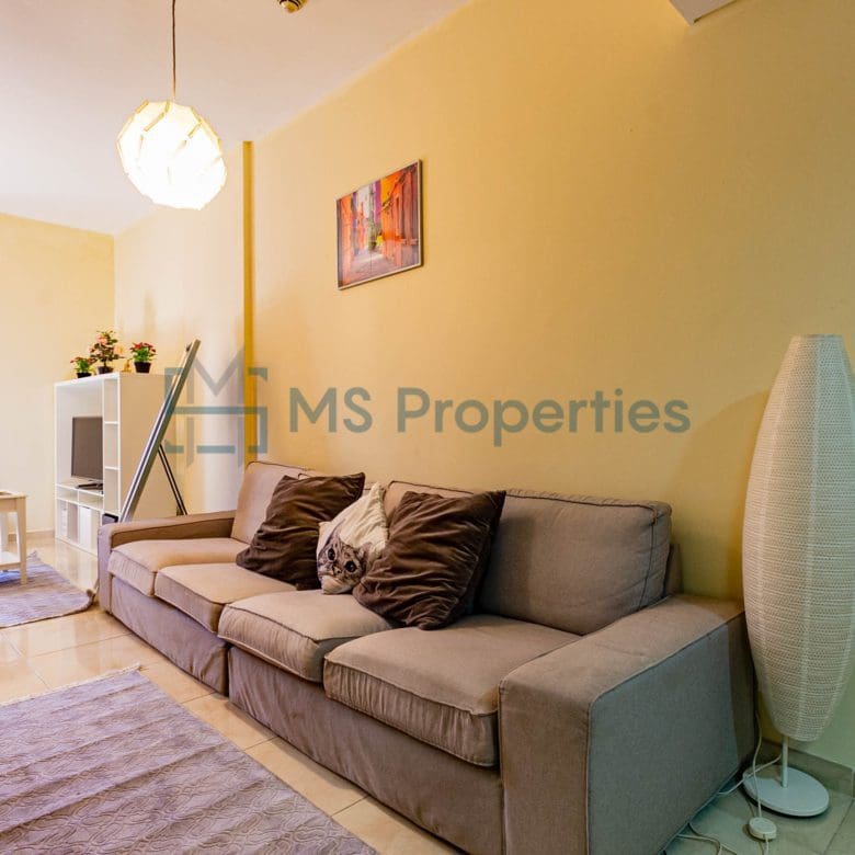 Cozy Studio Apartment with View Balcony