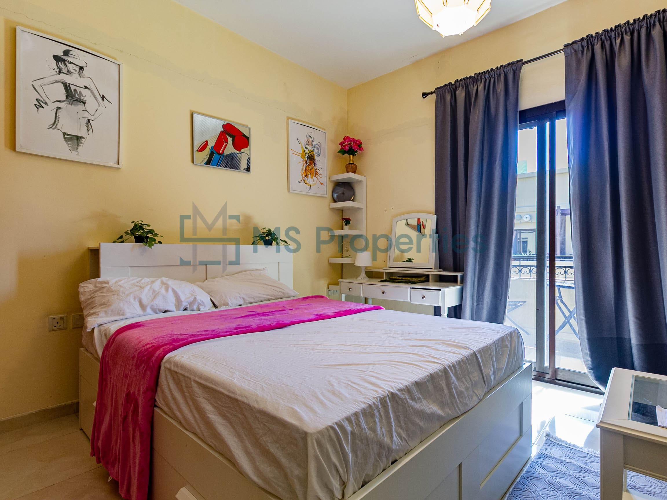Cozy Studio Apartment with View Balcony