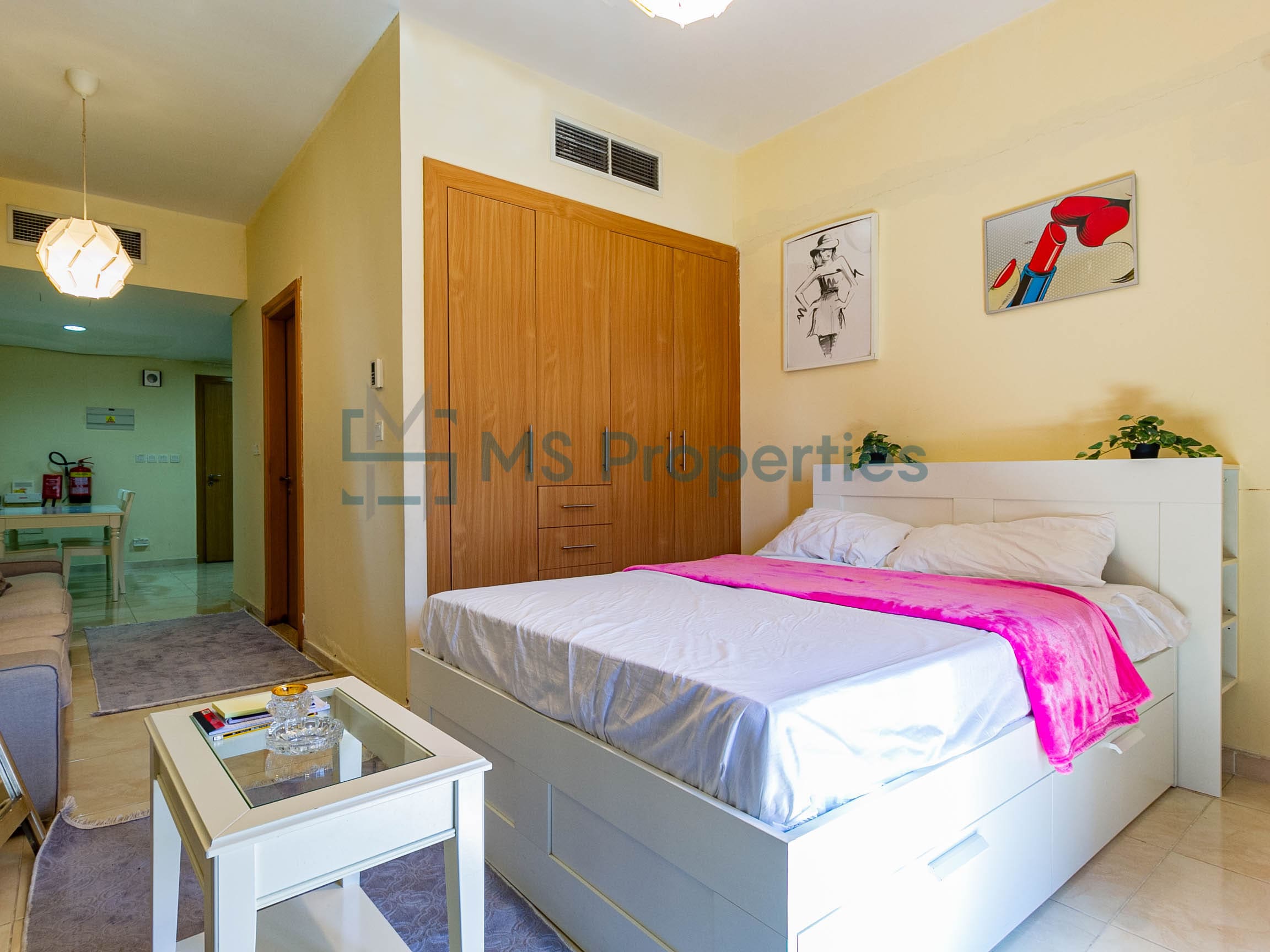 Cozy Studio Apartment with View Balcony