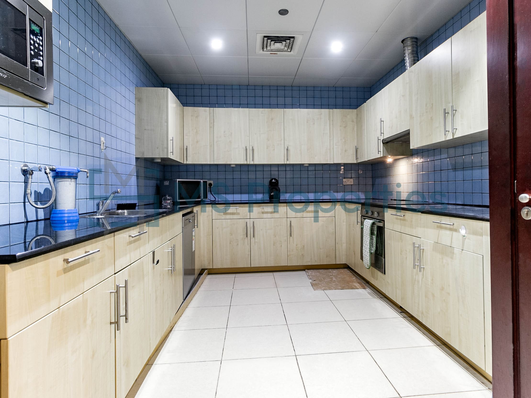 Full Marina | 2BHK Flat with Marina Balcony