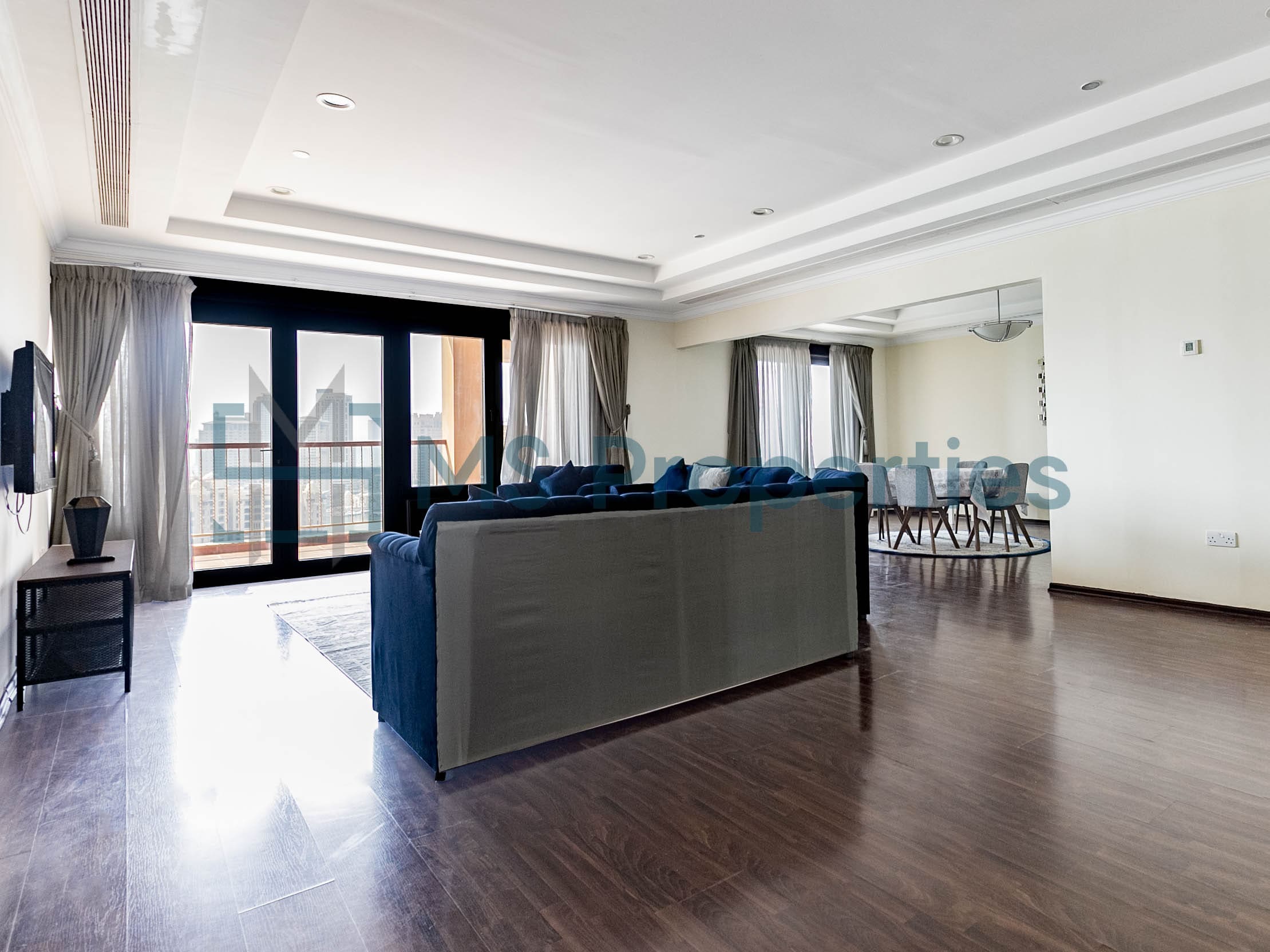 Full Marina | 2BHK Flat with Marina Balcony