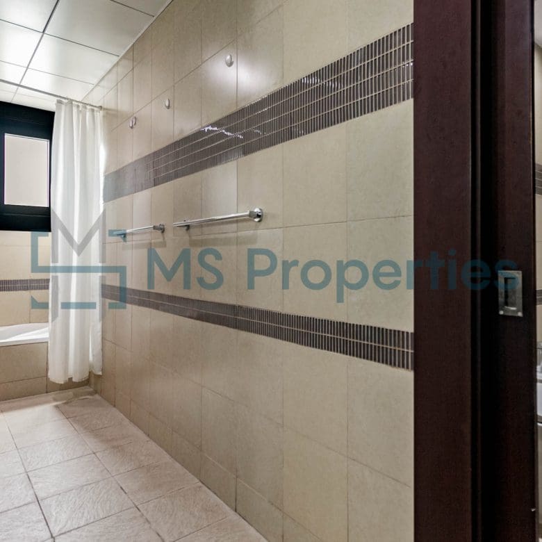 Full Marina | 2BHK Flat with Marina Balcony