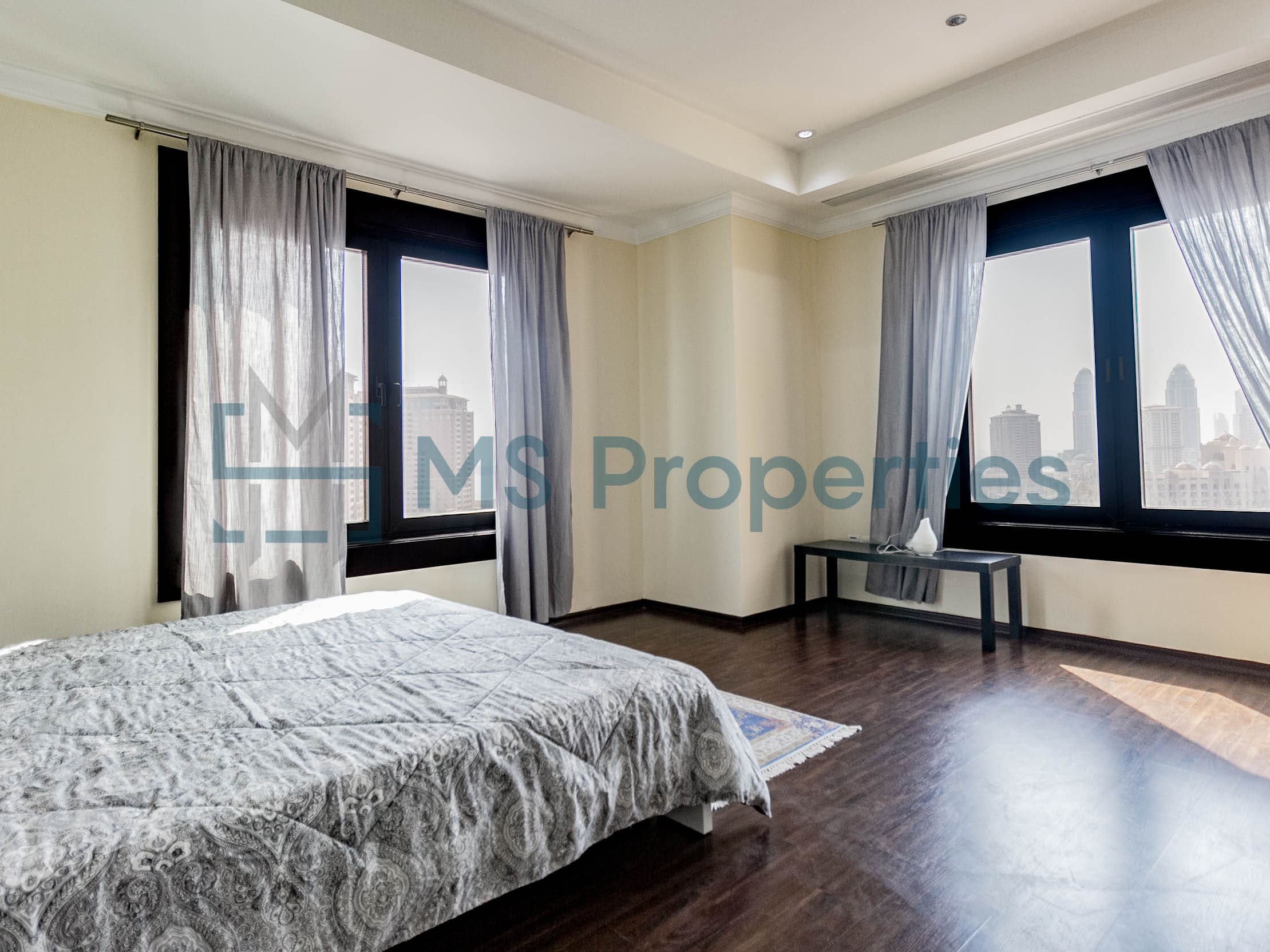 Full Marina | 2BHK Flat with Marina Balcony