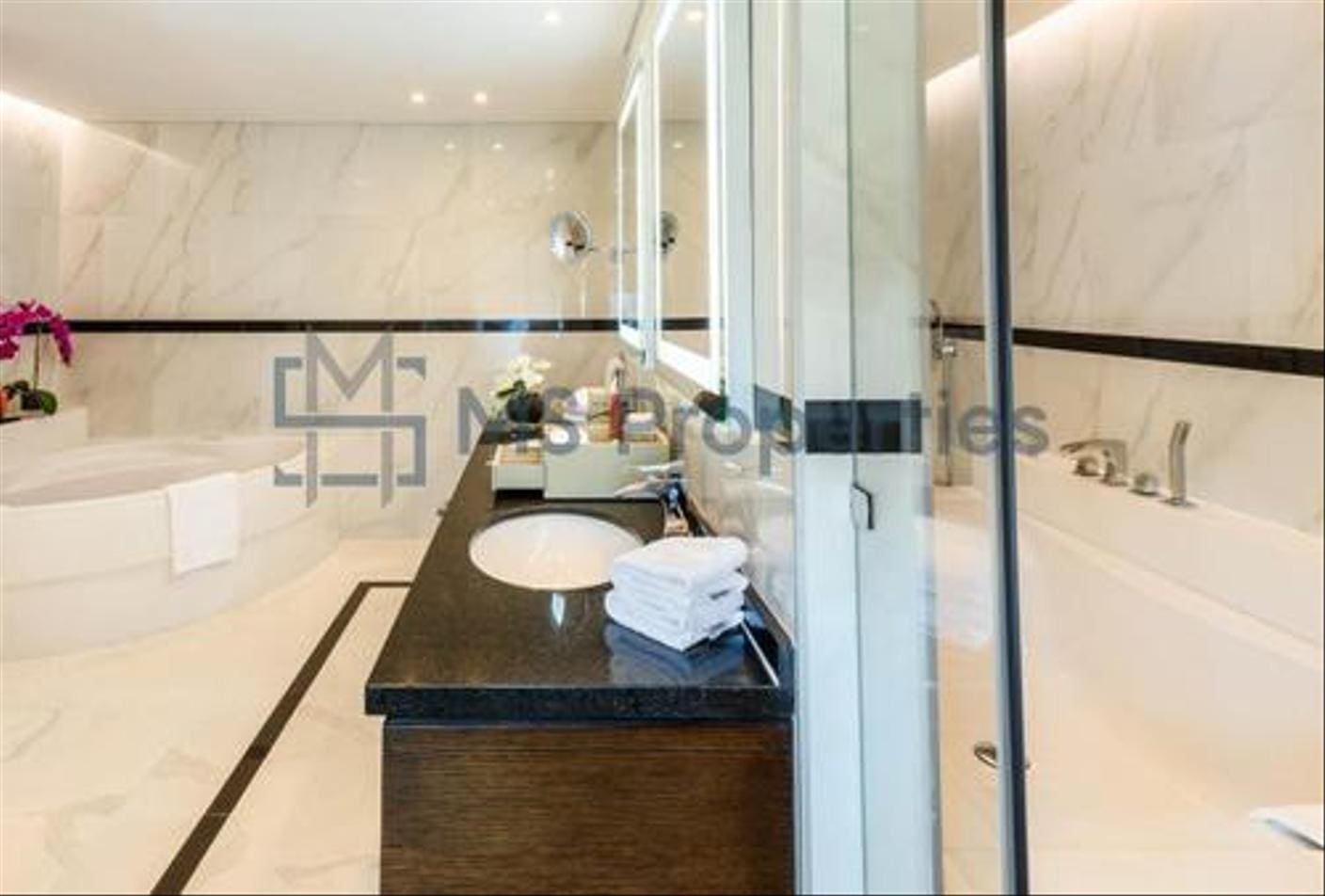 Ready to Move-in Luxury Penthouse Flat in West Bay