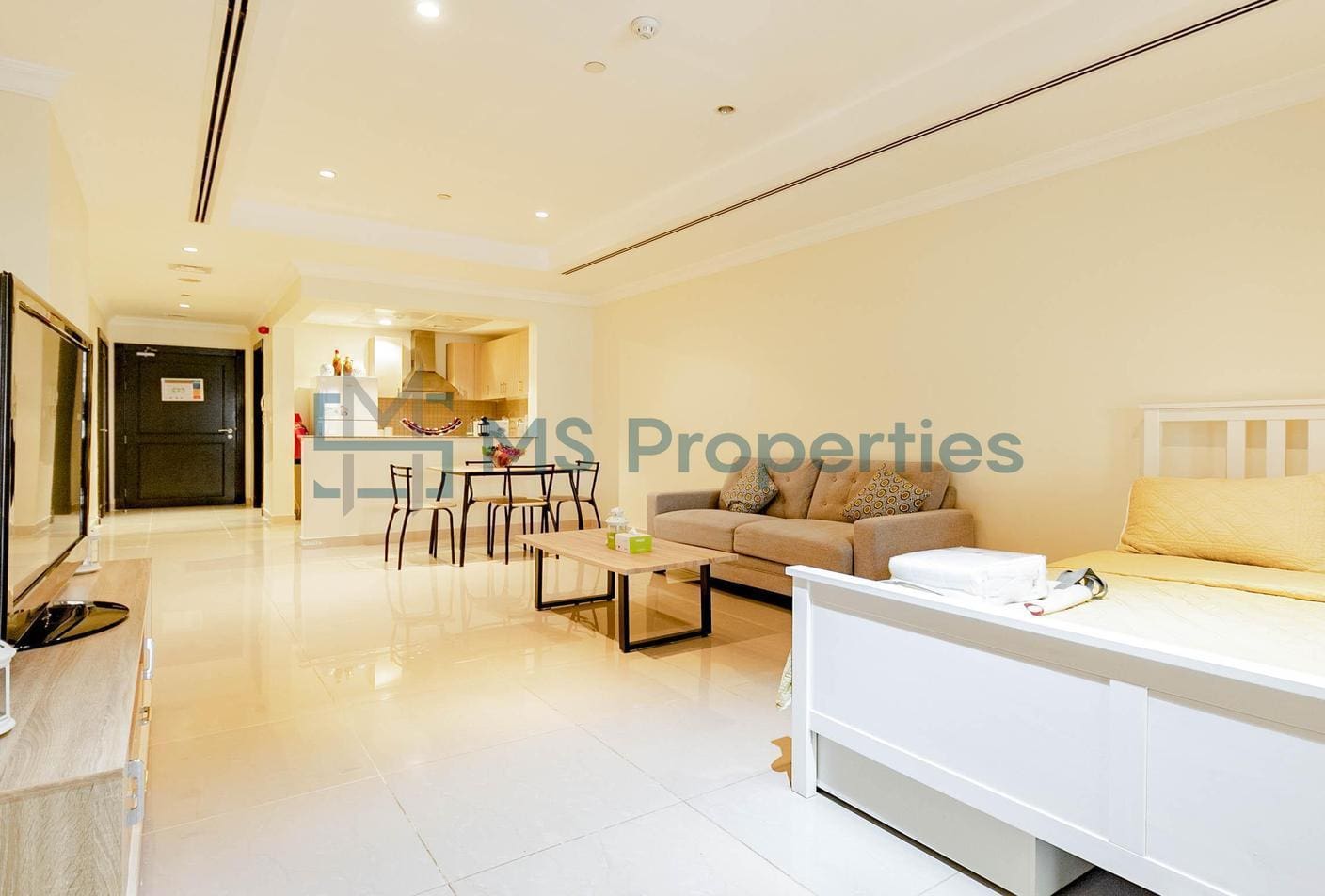 Beautiful Studio Apartment with Amazing Balcony