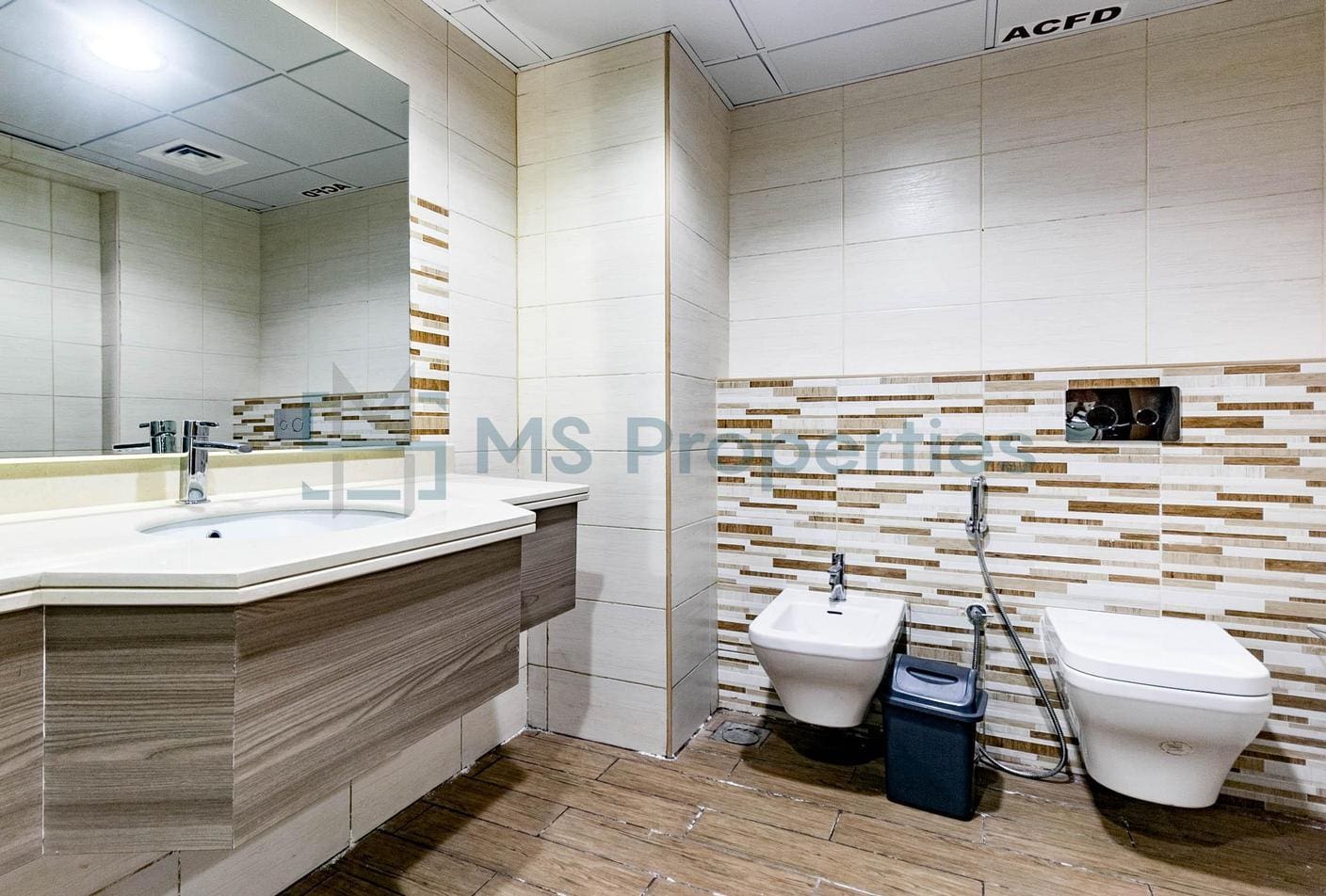 Sea View 1BHK Flat with Balcony +Bills Included