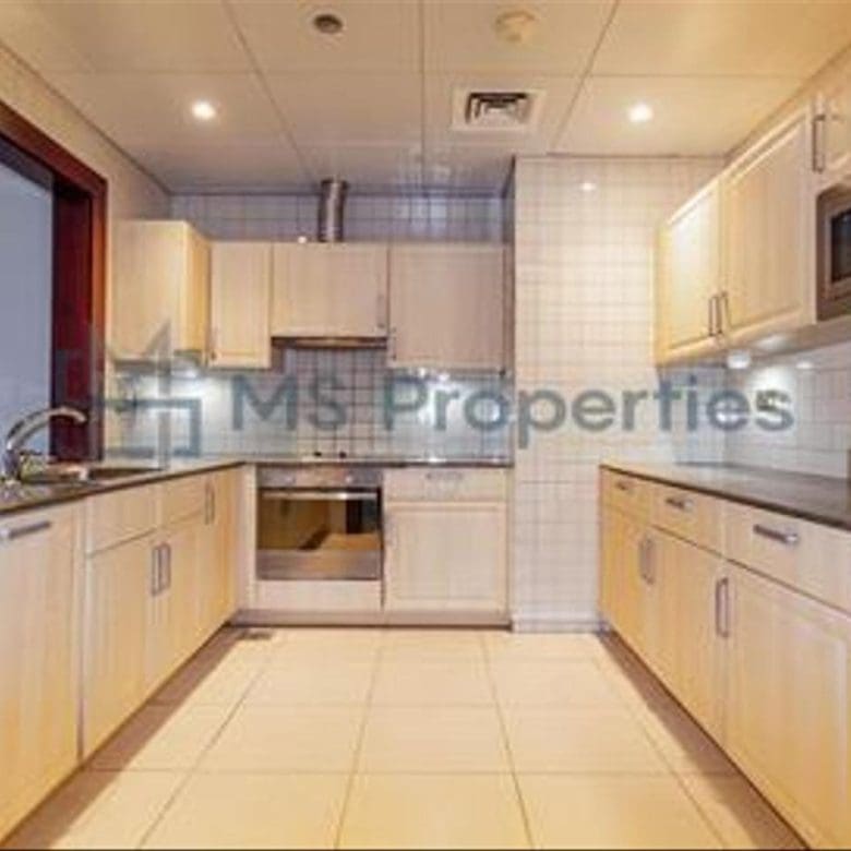 Amazing Deal 1Bedroom Apartment with Great View Balcony