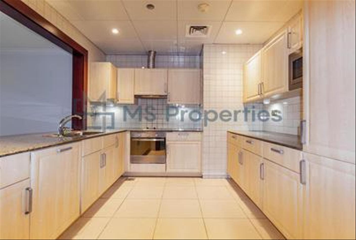 Amazing Deal 1Bedroom Apartment with Great View Balcony