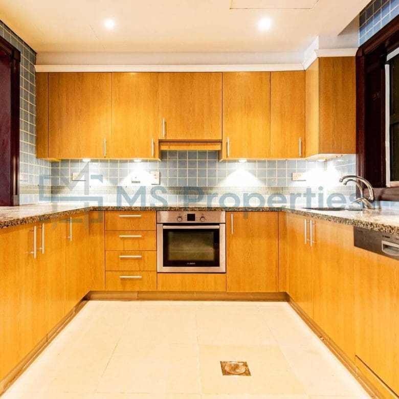 Gorgeous 2BHK Townhouse with Marina View Balcony