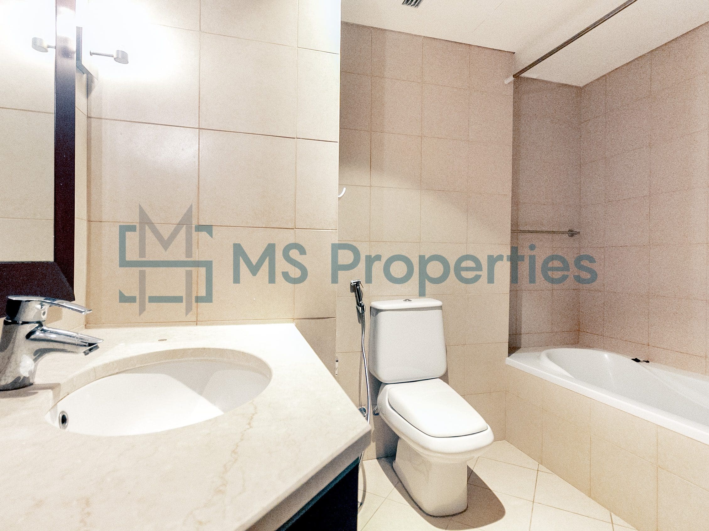Large Terrace Studio Apartment Marina View Balcony