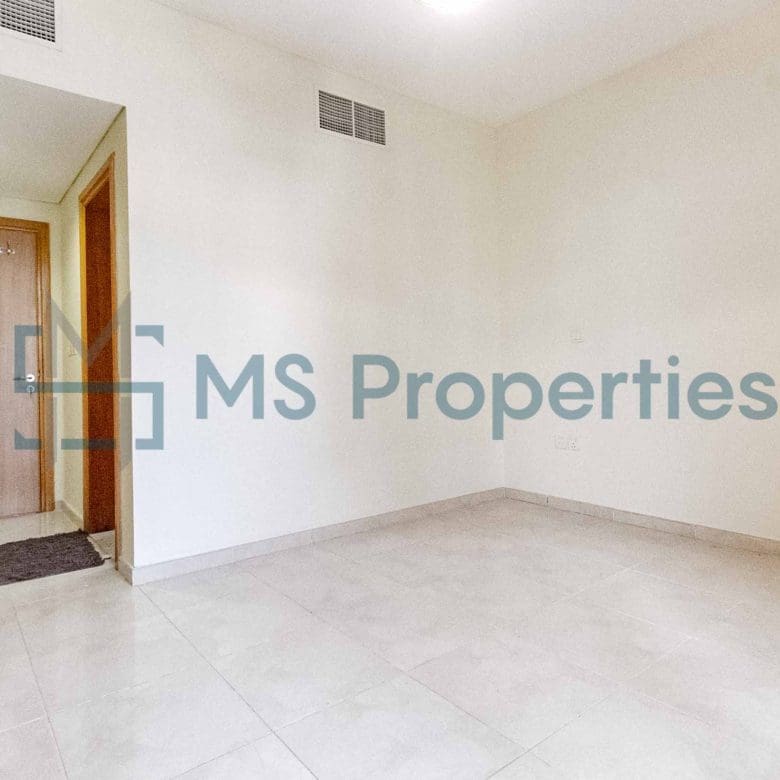 Amazing 1BHK Flat with Balcony For Sale in Lusail