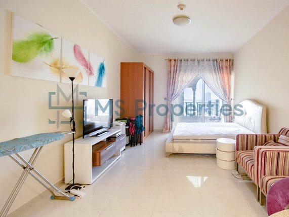 Charming Studio Apartment with Sea View Balcony