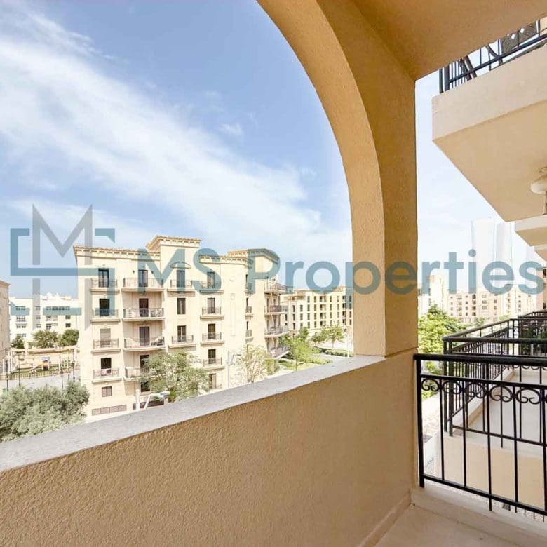 Amazing 1BHK Flat with Balcony For Sale in Lusail