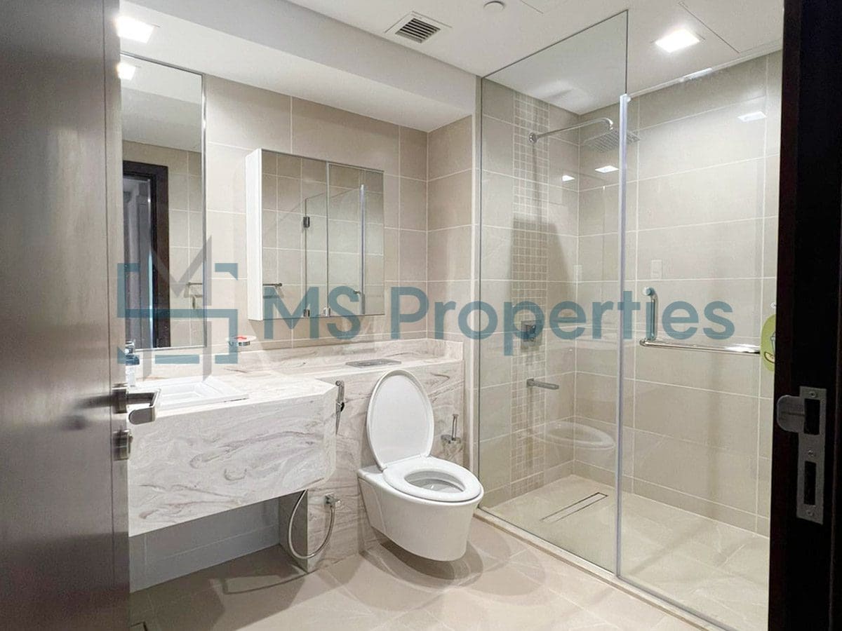 Elegant and Spacious 3BHK + Maids Room in The Pearl