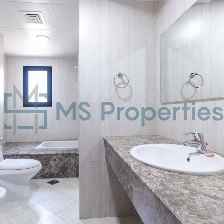 Sophisticated 2BR Apartment | Marina View Balcony