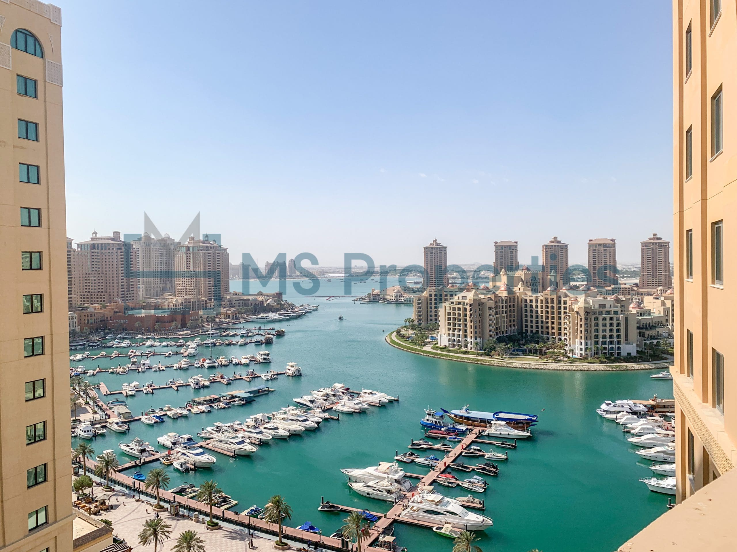 Large Terrace Studio Apartment Marina View Balcony