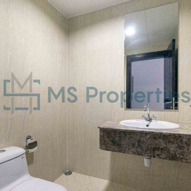 Sophisticated 2BR Apartment | Marina View Balcony