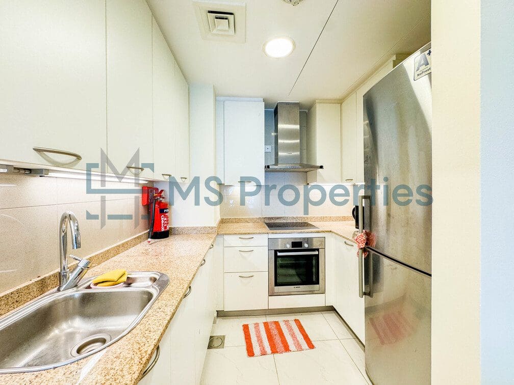 Charming Studio Apartment with Sea View Balcony
