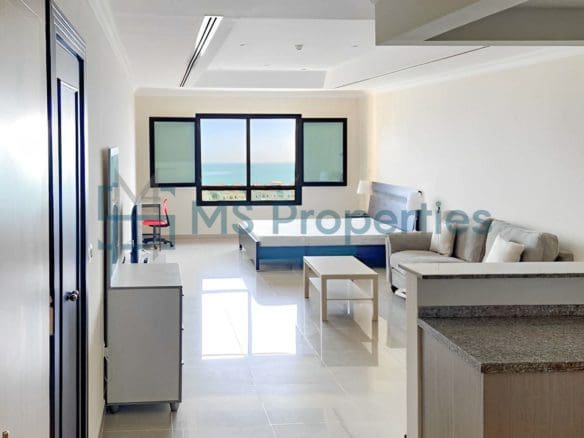Perfect Studio Apartment with Sea View Window