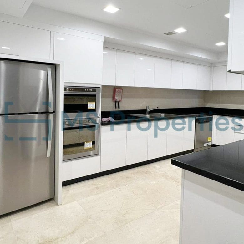 Elegant and Spacious 3BHK + Maids Room in The Pearl