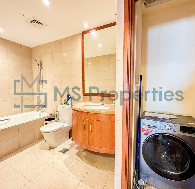 Charming Studio Apartment with Sea View Balcony