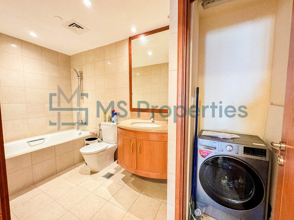 Charming Studio Apartment with Sea View Balcony