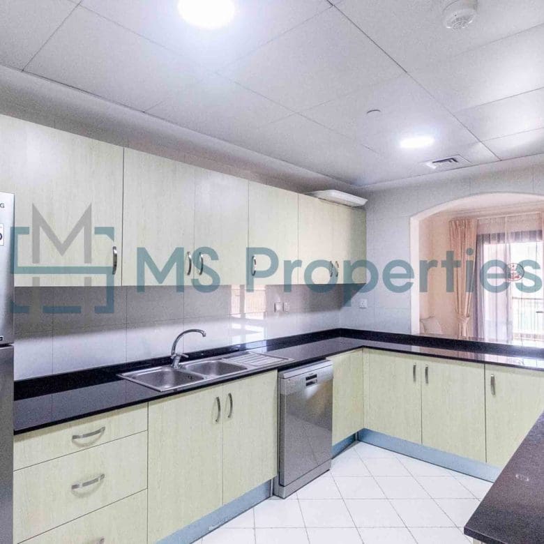 Sophisticated 2BR Apartment | Marina View Balcony
