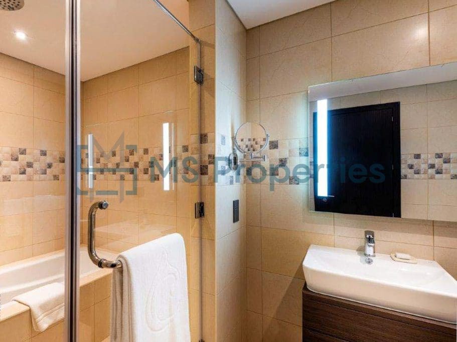 Elegant Modern 1BHK Apartment +Bills Included