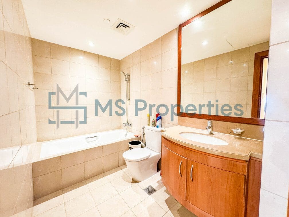 Charming Studio Apartment with Sea View Balcony