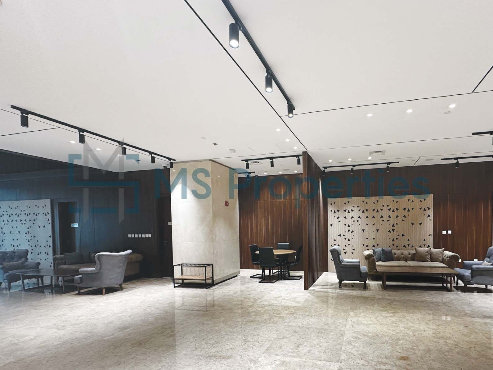 Stunning and Classic 2BHK Flat in The Pearl Area