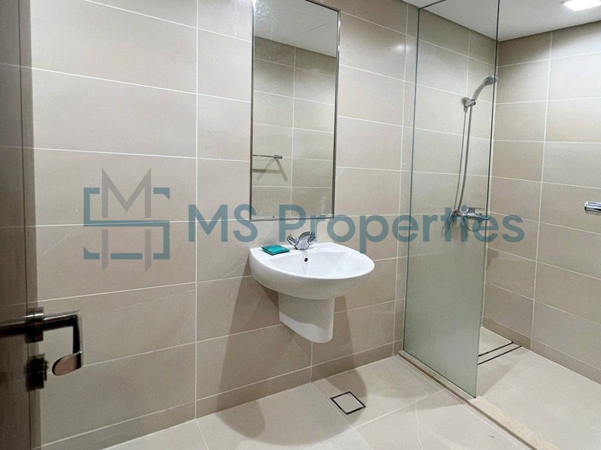 Elegant and Spacious 3BHK + Maids Room in The Pearl