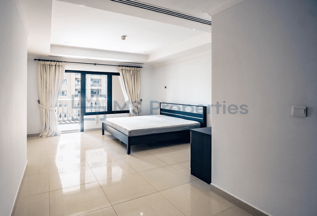 Spacious 1BHK Apartment with Balcony in The Pearl