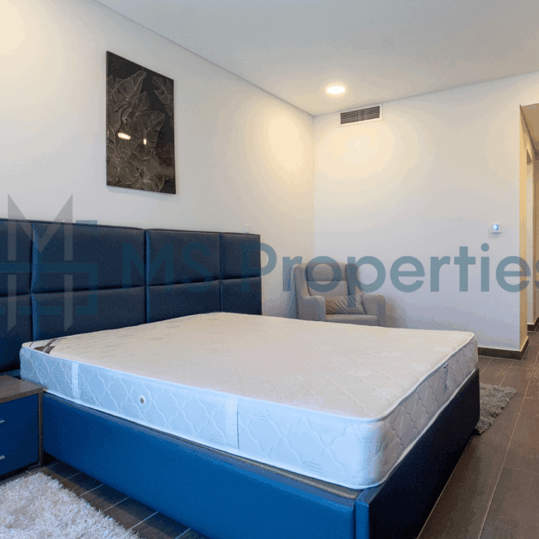 Modern Layout 2BR Apartment with Balcony