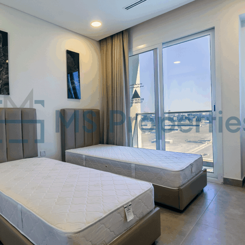 Modern Layout 2BR Apartment with Balcony