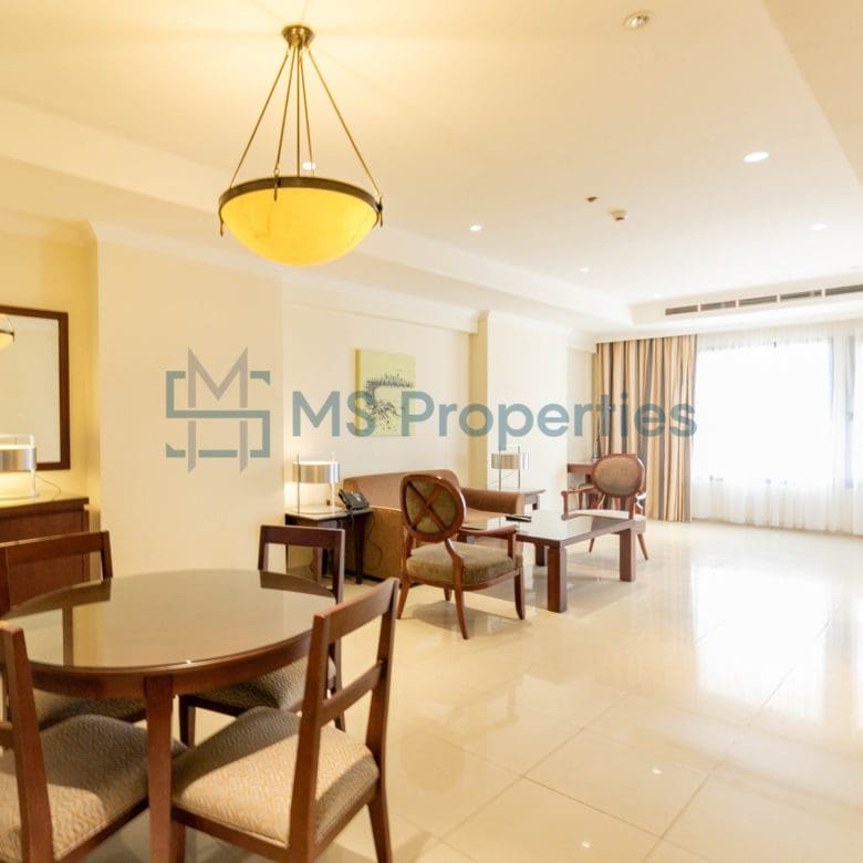 Stunningly Furnished 1BHK Flat in Amazing Location