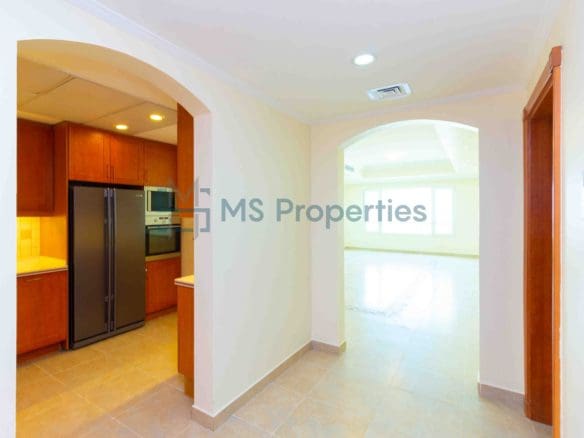 Fantastic Space 2BR Apartment with Large Balcony