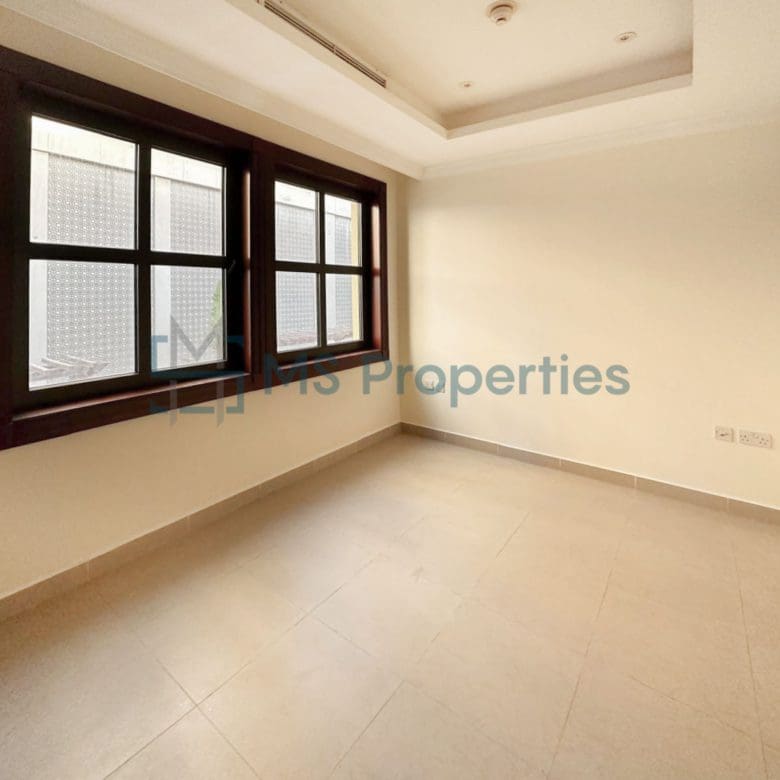 Spacious 4BR + Maid’s Townhouse the Prime location of The Pearl
